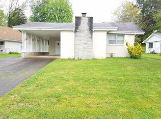 124 S Purdue Ave, Oak Ridge, TN 37830