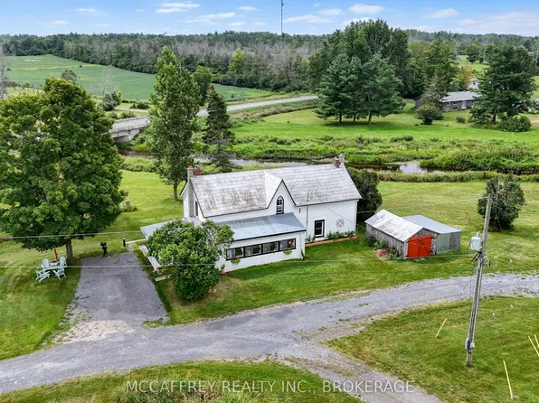 1549 Doyle Rd, Loyalist, ON K0H 1G0