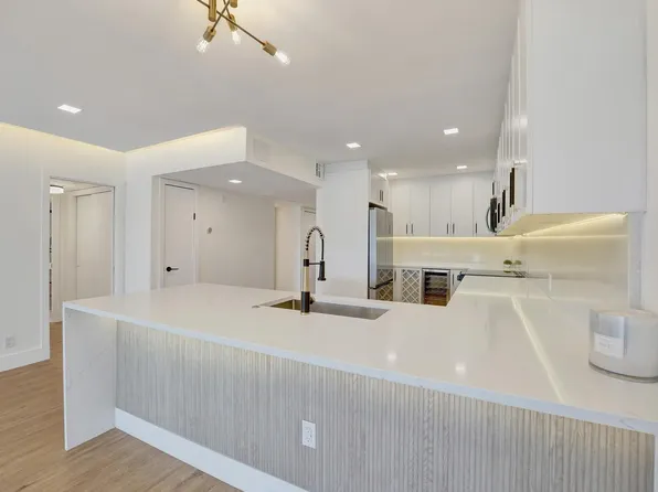 3300 N Palm Aire Drive #401, Pompano Beach, FL 33069