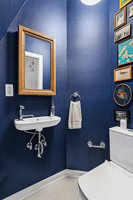 Sold by Compass | media 7