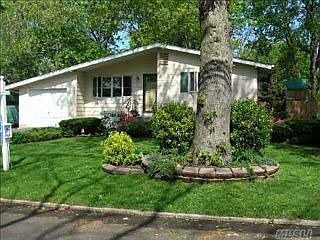 1st image of 43 Greenhaven Dr