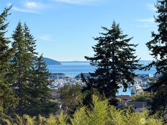 5516 Sunset Avenue, Anacortes, WA 98221