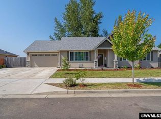 313 Castlebrook Ct, Silverton, OR 97381