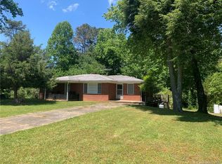 220 Landrum Rd, Columbus, NC 28722