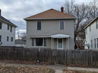1909 10th St, Moline, IL 61265