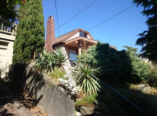 2533 Warren Ave N, Seattle, WA 98109