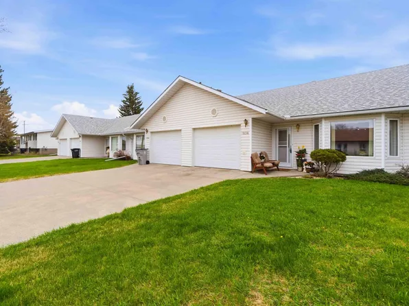 5138 47th St, Redwater, AB T0A 2W0