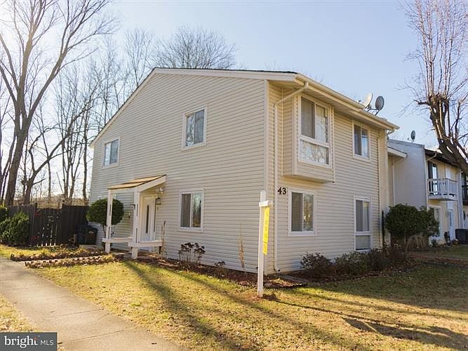 1st image of 43 Wedgedale Dr