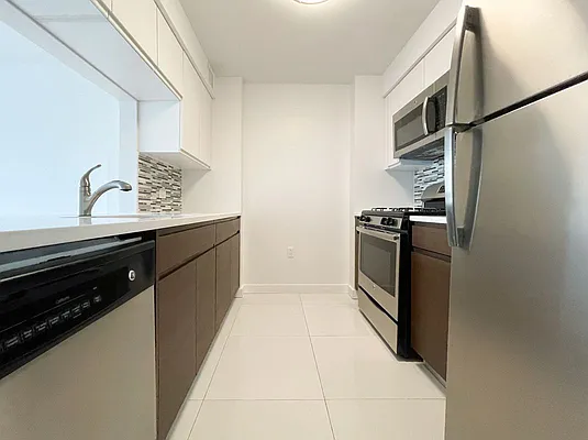 Rented by Kahen Properties | media 50