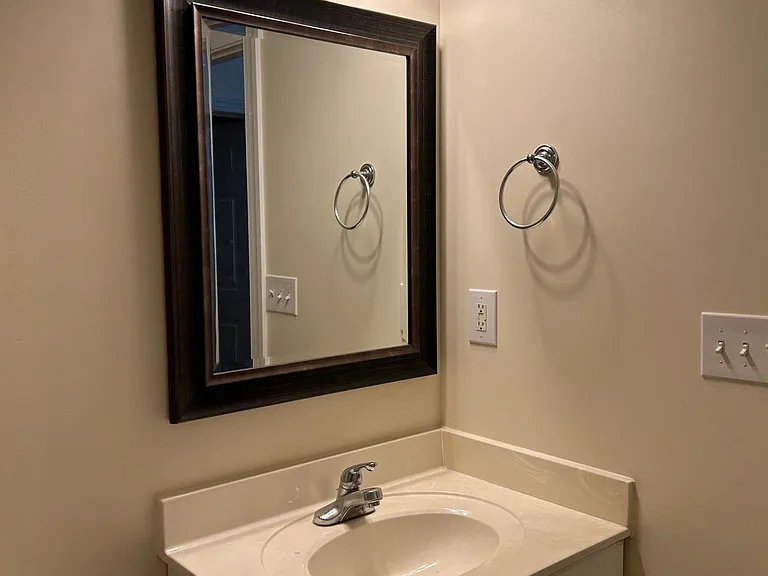 215 Laurel Hill Dr — Photo 5