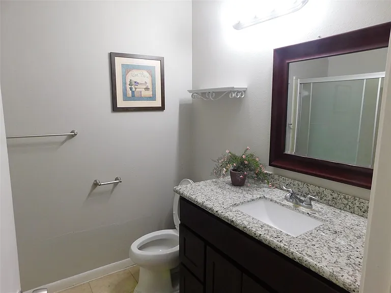 4403 Alamo Ave — Photo 9