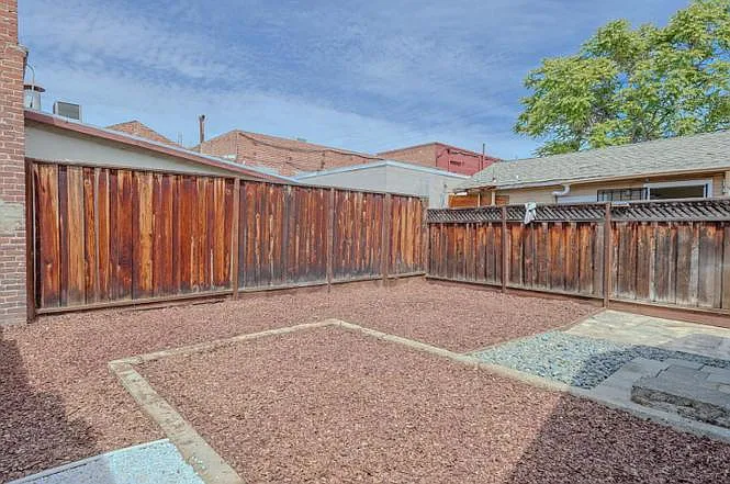 421 Elizabeth St — Photo 22