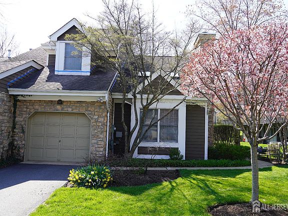 2nd image of 57 W Countryside Dr