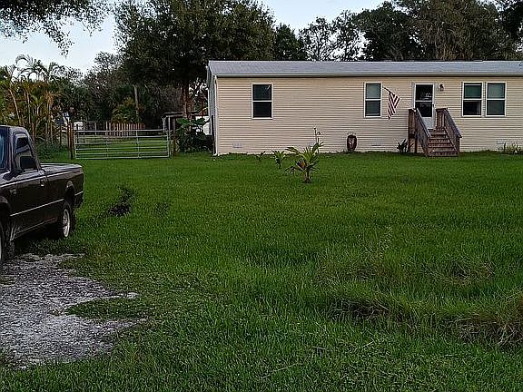 2nd image of 7551 SW 40th Ter