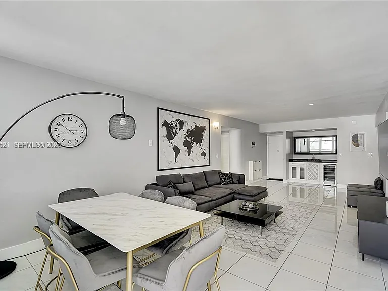 3725 S Ocean Dr #1519 — Photo 2