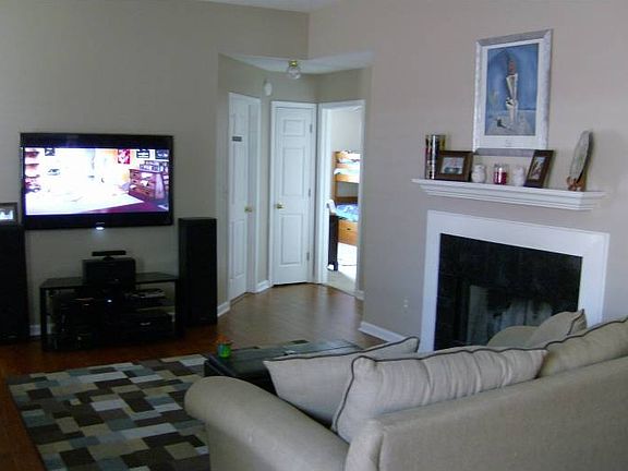 Partial view of den