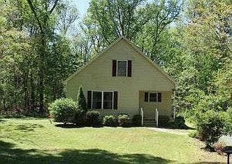 Lovely home in quiet setting