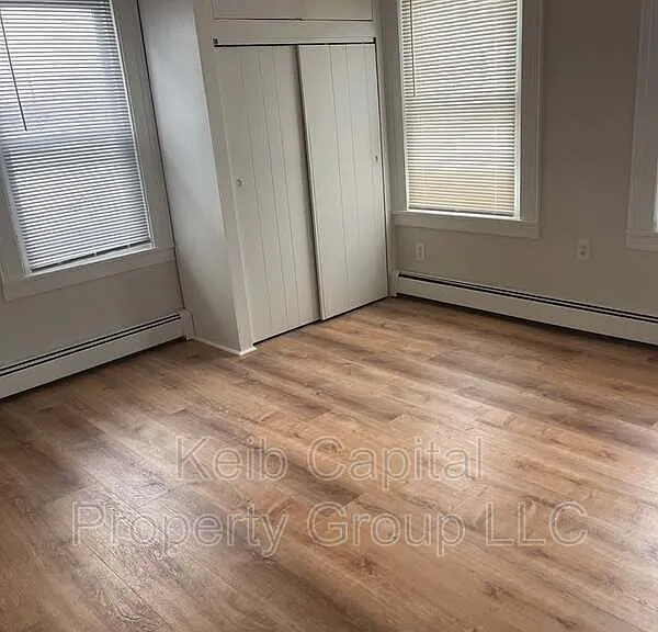 7 Oak St #1 — Photo 3