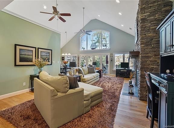 5th image of 1719 Bay Head Ct