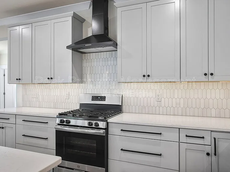 1633 Bilder Ct — Photo 33