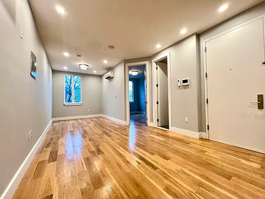 Rented by Nolita Group | media 3