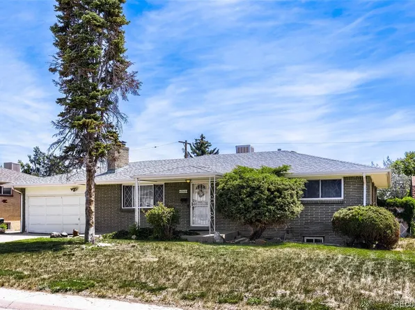 8906 Oakwood St, Westminster, CO 80031
