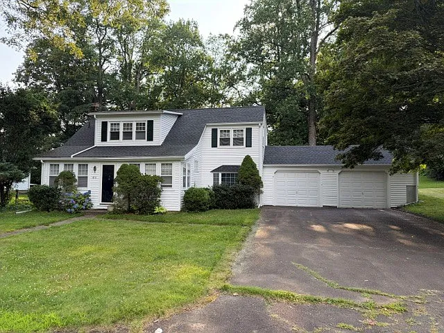 3 bed, 1616 sqft, $2,700 — Photo 1
