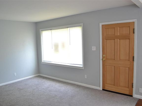 3rd image of 10612 Saint Xavier Ln