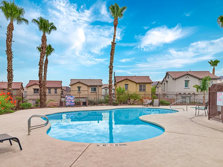 1089 Paradise Coach Dr — Photo 24