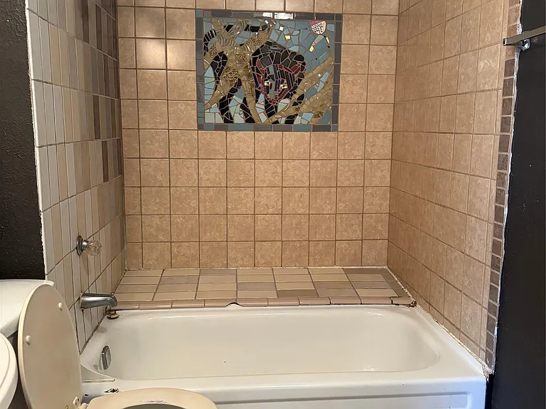 704 Franklin Blvd #B — Photo 9