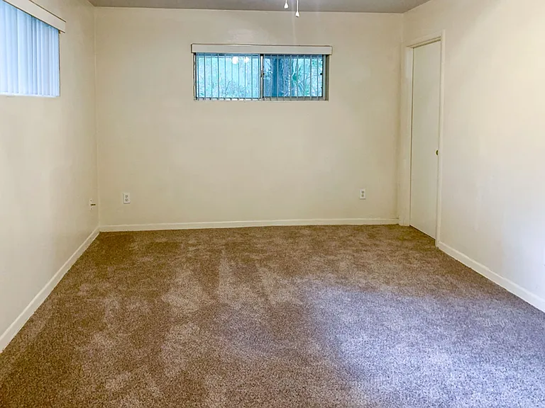 3524 NW 12th Ave — Photo 18