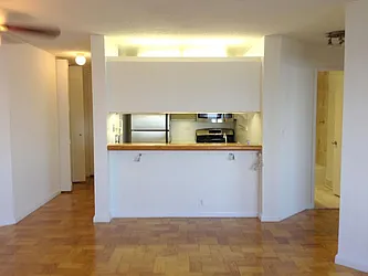 Rented by R New York