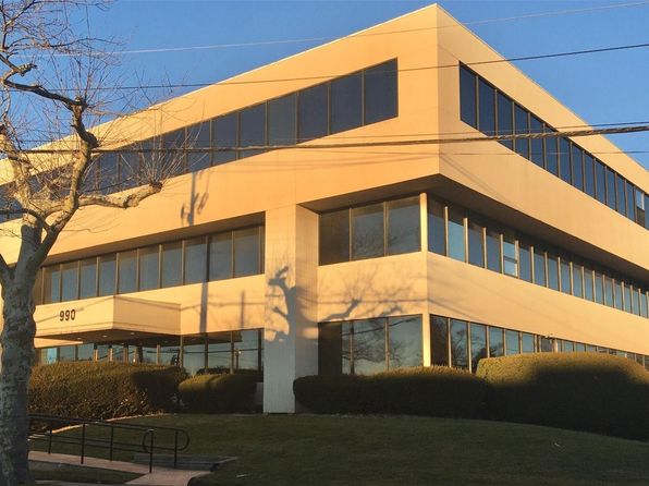 990 Westbury Rd FLOOR 3