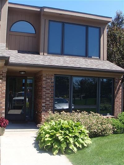 1st image of 70 Harbor Dr