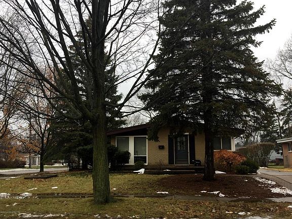 2nd image of 1305 N Foster Ave