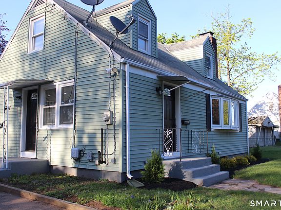 2nd image of 18 Walsh Street