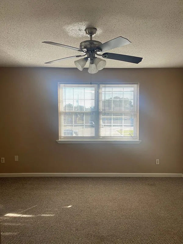 2 bed, 2.0 bath, 1123 sqft, $1,400 — Photo 4