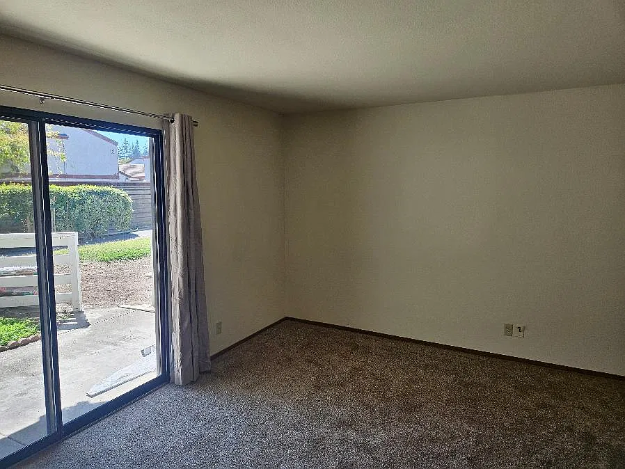 1 bed, 750 sqft, $1,885 — Photo 3