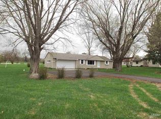 9814 Hosler Rd, Leo, IN 46765