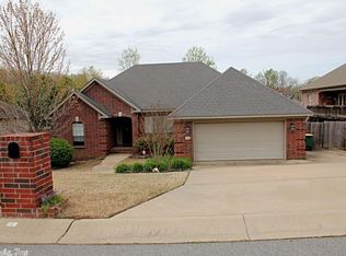 4 Frankfort Ct, Little Rock, AR 72223