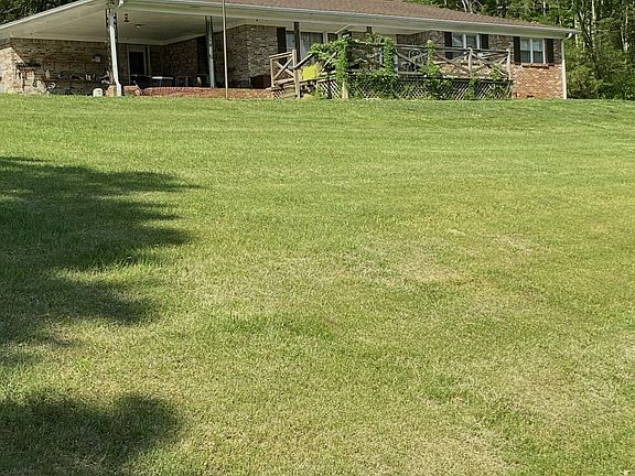 2nd image of 279 Bee Spring Rd