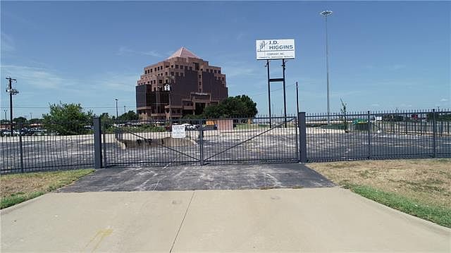 1st image of 1610 Industrial Ct