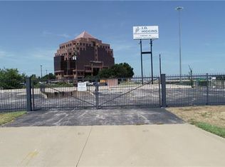 1610 Industrial Ct, Arlington, TX 76011
