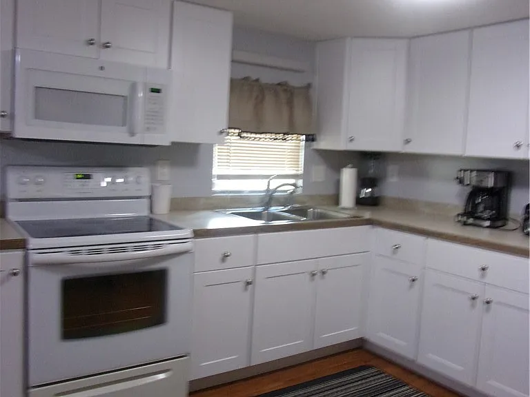 8856 W Arber Ct — Photo 10