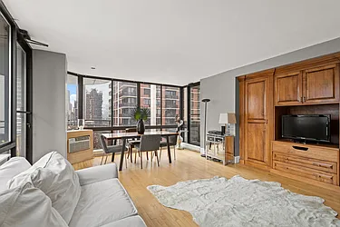 Rented by Sotheby's International Realty