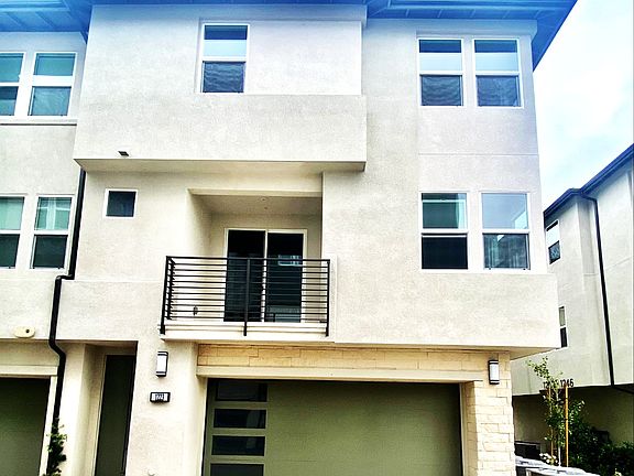 2nd image of 1223 Cara Dr