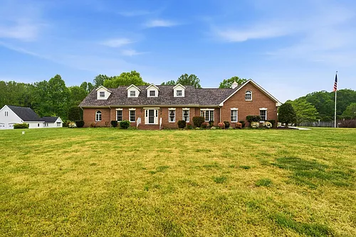1126 Somerset Ln Photo 1