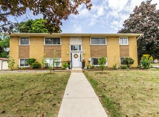 256 Elliott St, Cambridge, ON N1R2L3