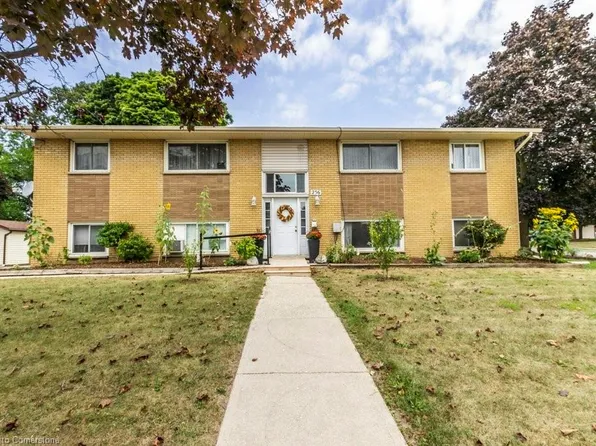 256 Elliott St, Cambridge, ON N1R 2L3