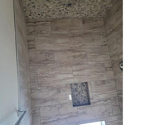 2nd image of 1081 S Sunshine Ave